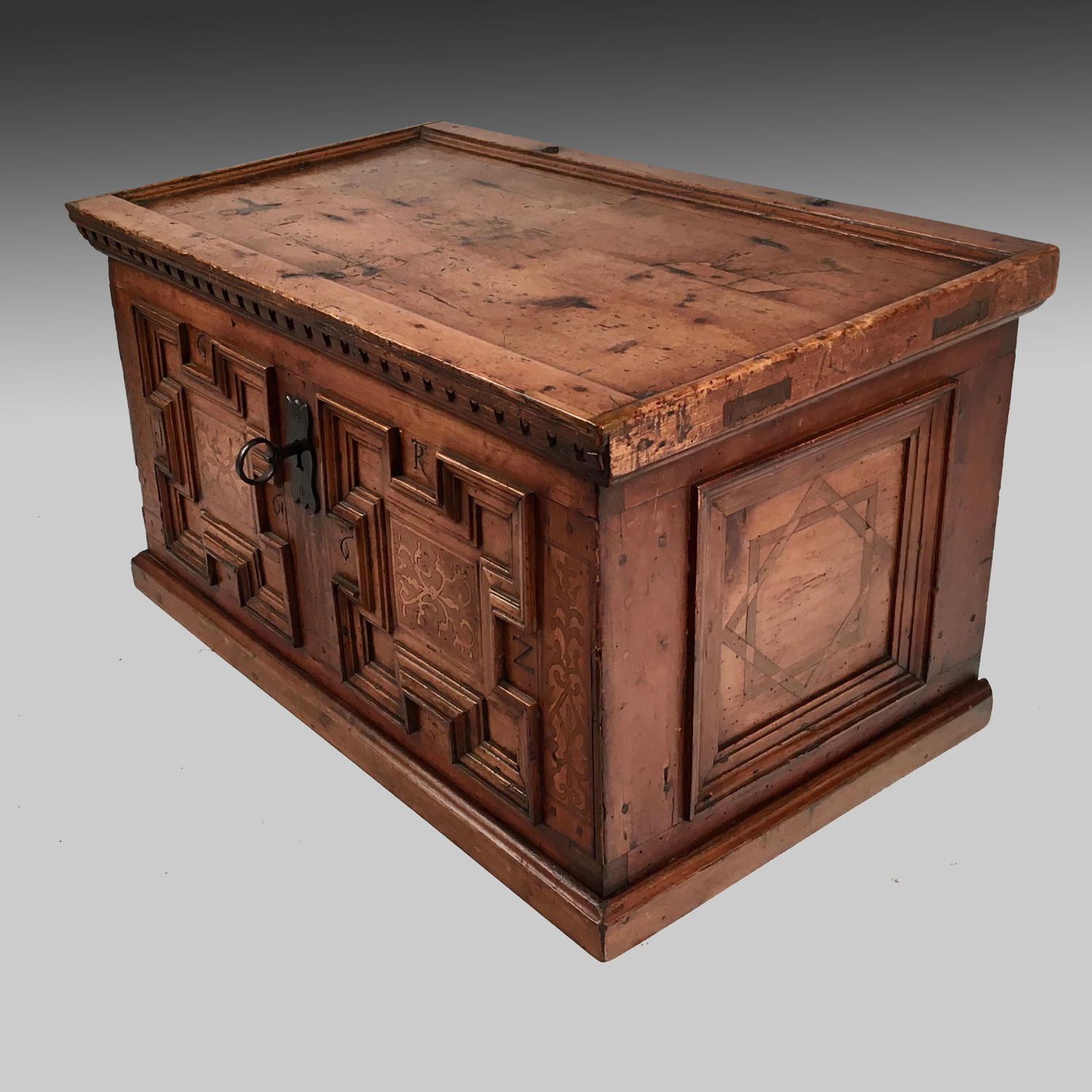 17th century Swiss dowry chest or coffre-fort