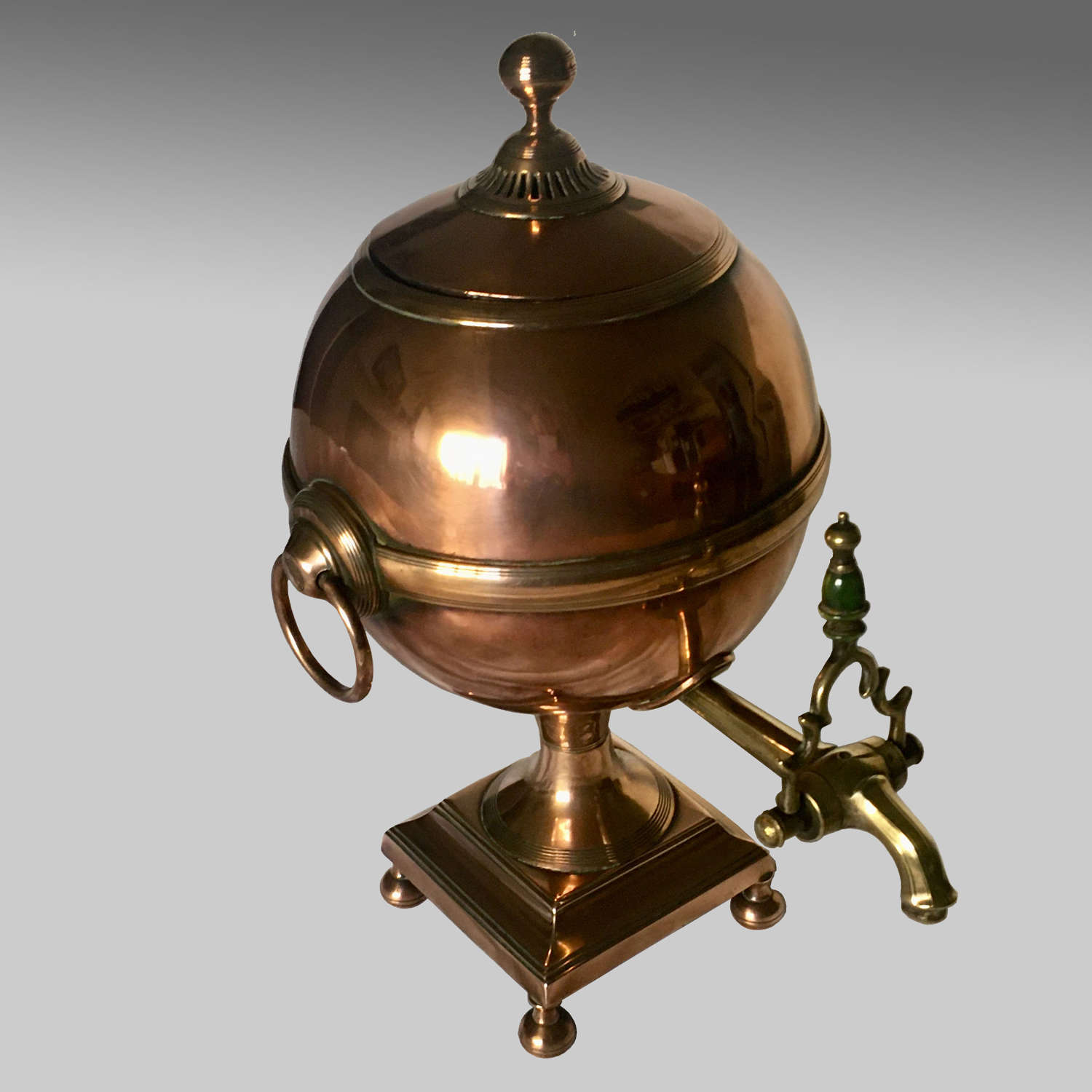 Georgian copper samovar or tea urn