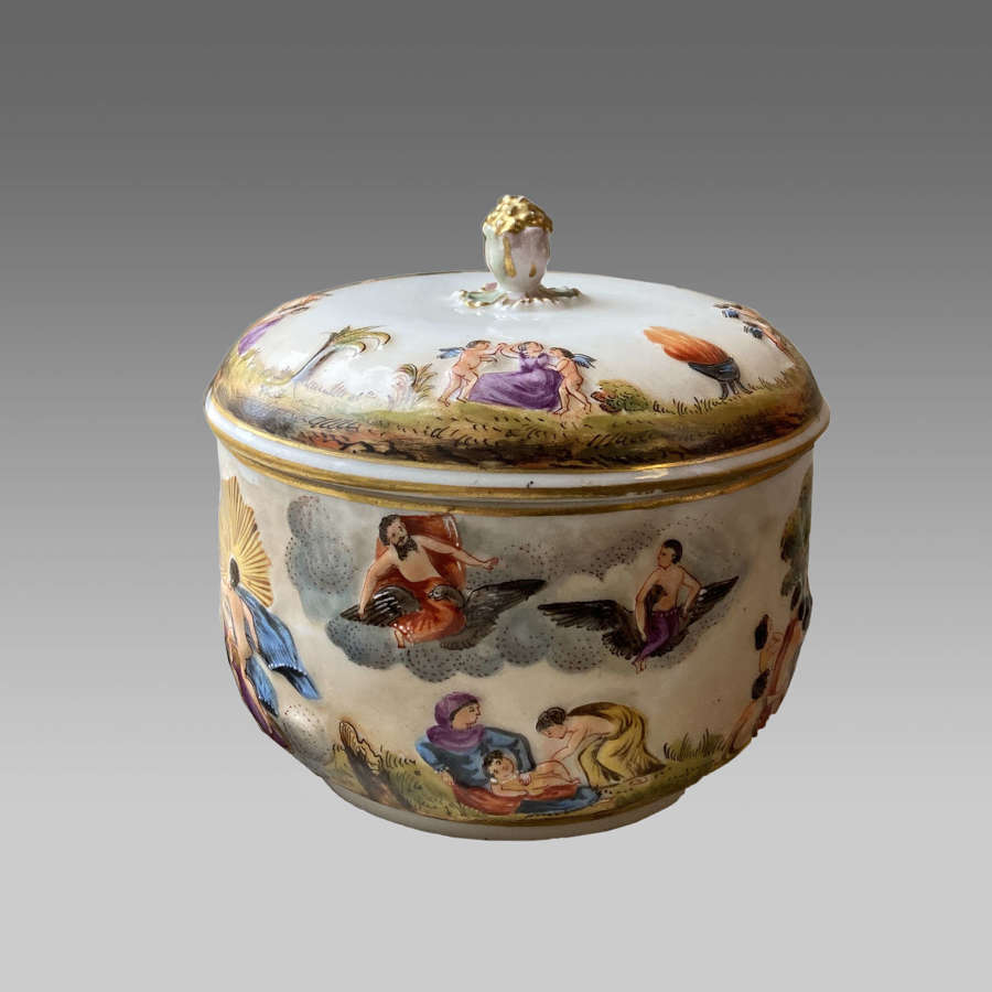Vintage 'Capodimonte' pot with lid