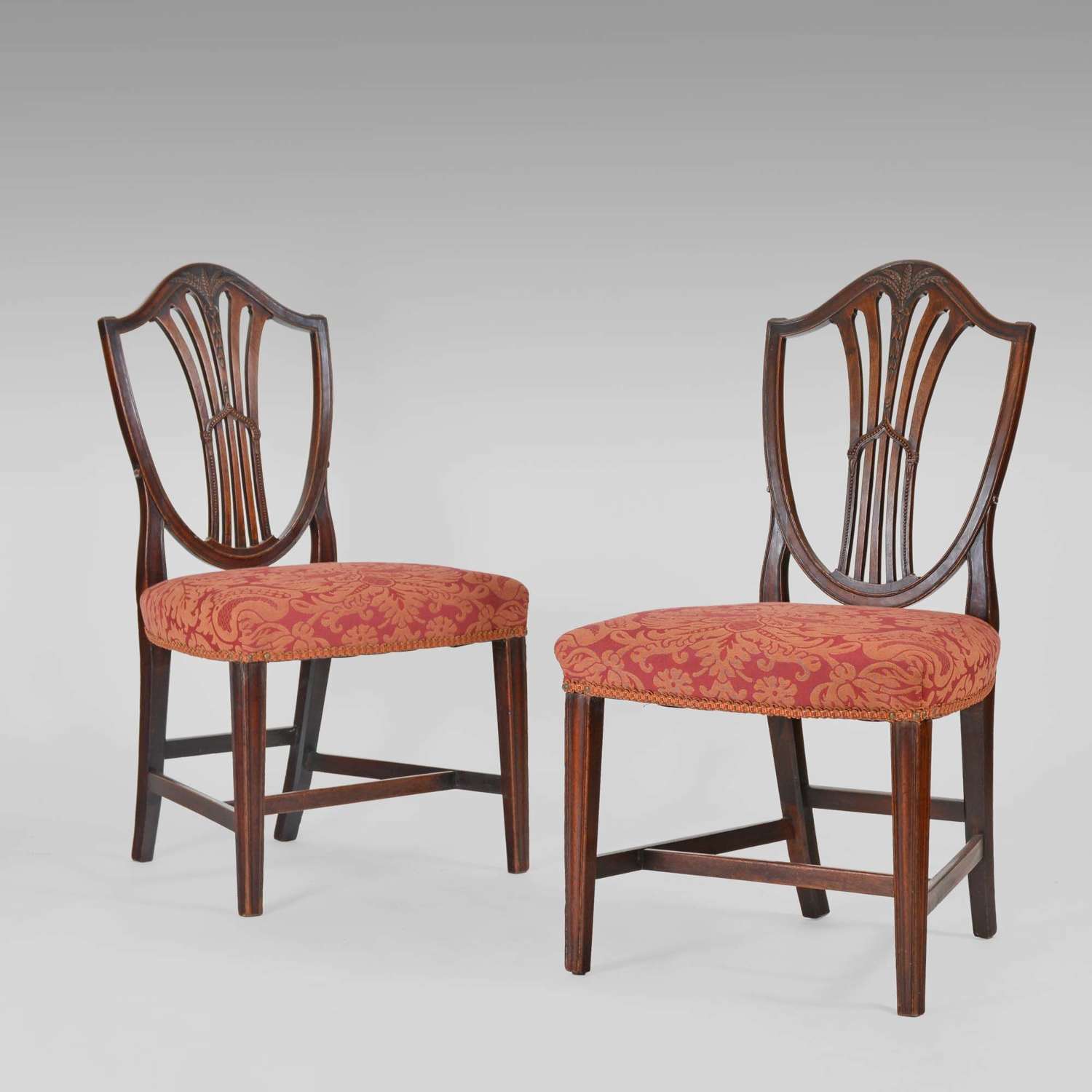 Pair Georgian mahogany Hepplewhite chairs
